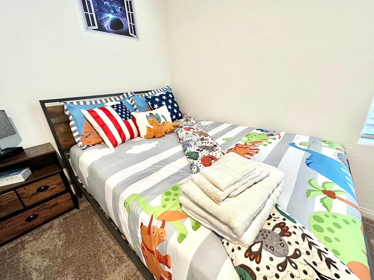 Spacious House, 5 Bedrooms, Sleeps 12, Near Las Vegas Strip And Airport Eksteriør bilde