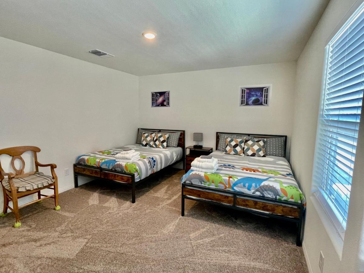 Spacious House, 5 Bedrooms, Sleeps 12, Near Las Vegas Strip And Airport Eksteriør bilde