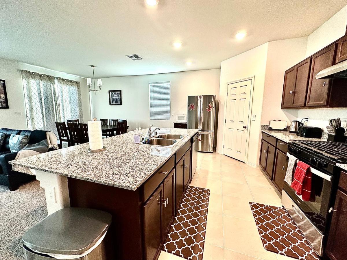 Spacious House, 5 Bedrooms, Sleeps 12, Near Las Vegas Strip And Airport Eksteriør bilde
